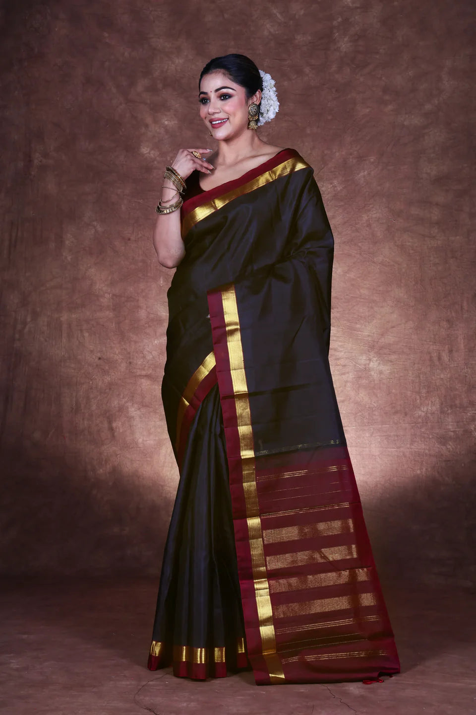 Black Silk Kanjivaram Saree With Blouse Piece