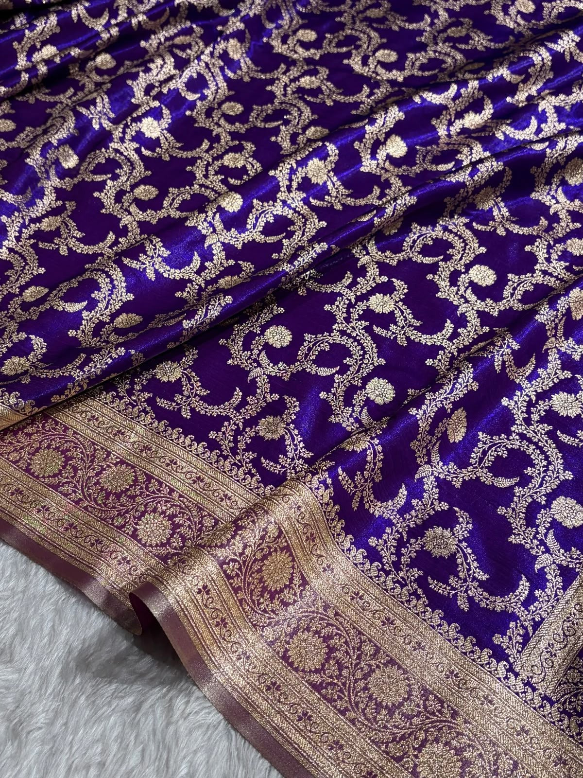 Premium Banarasi Satin Zari Woven Traditional Saree