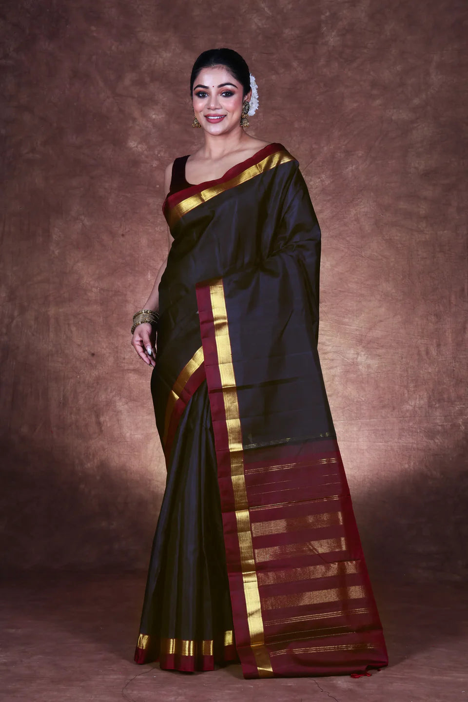 Black Silk Kanjivaram Saree With Blouse Piece