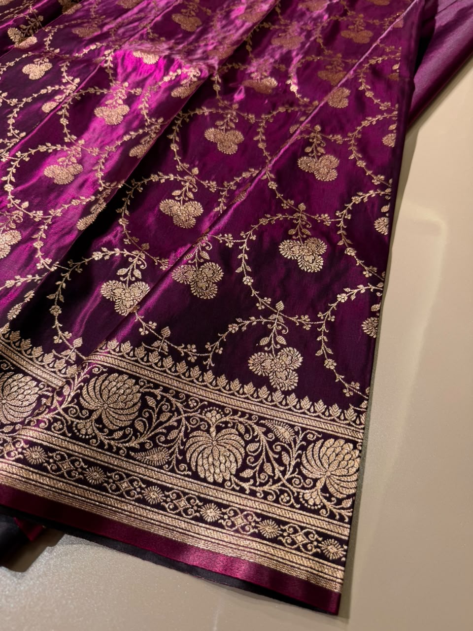 Royal Wine Premium Banarasi Silk Saree with Golden Zari Flower Jaal Weaving