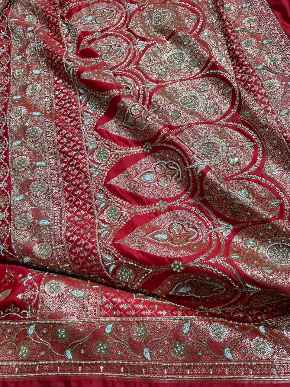 Handwork Banarasi Silk Saree – Red with Zari &amp; Zardozi Embroidery