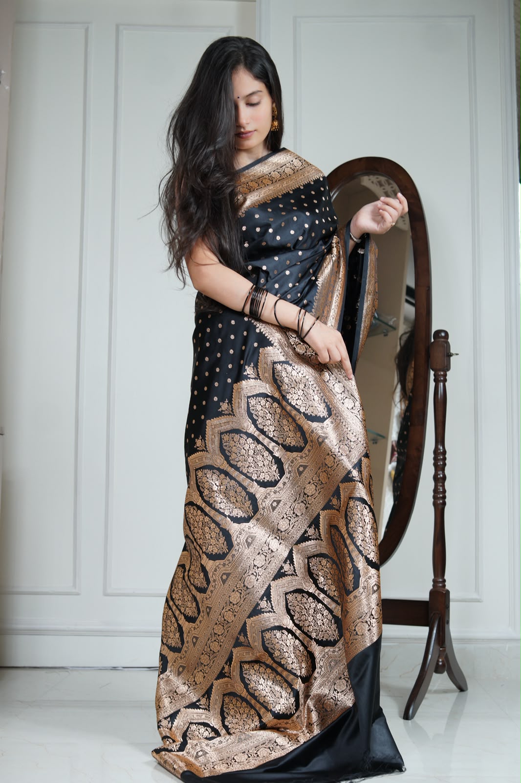 Black Banarasi Silk Saree with Copper-Gold Zari Buti &amp; Traditional Woven Pallu