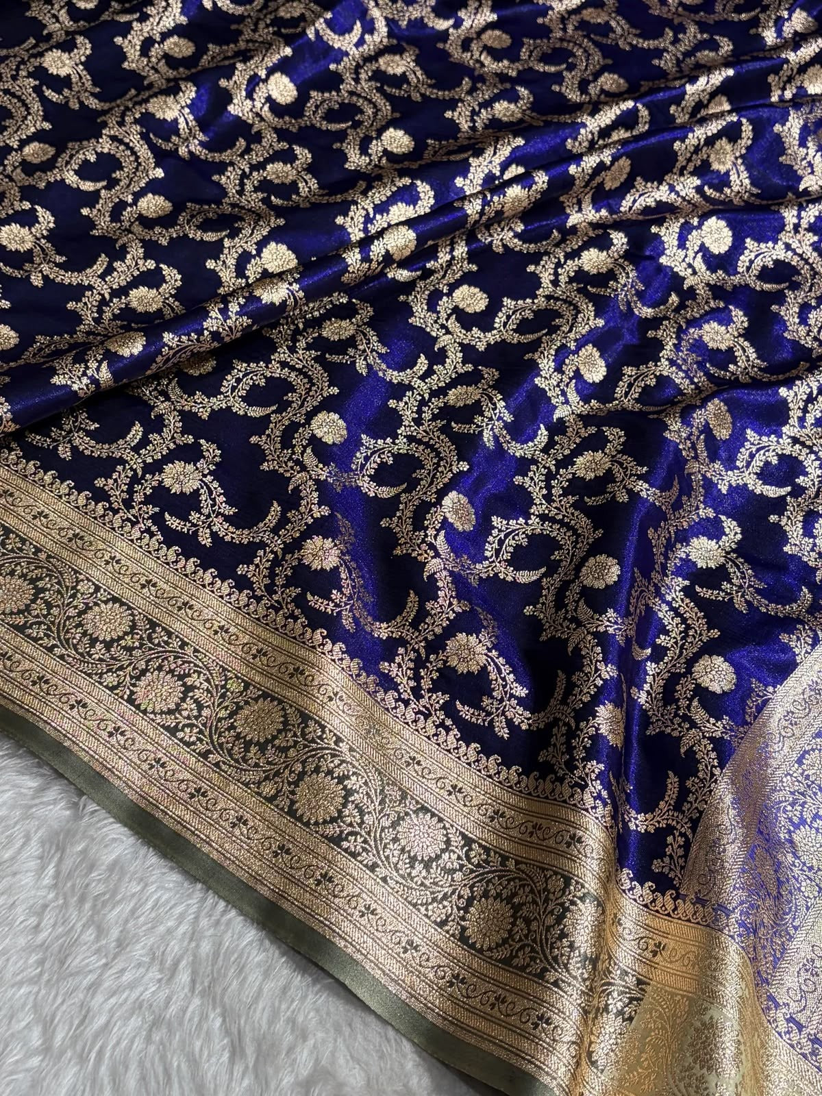 Premium Banarasi Satin Zari Woven Traditional Saree