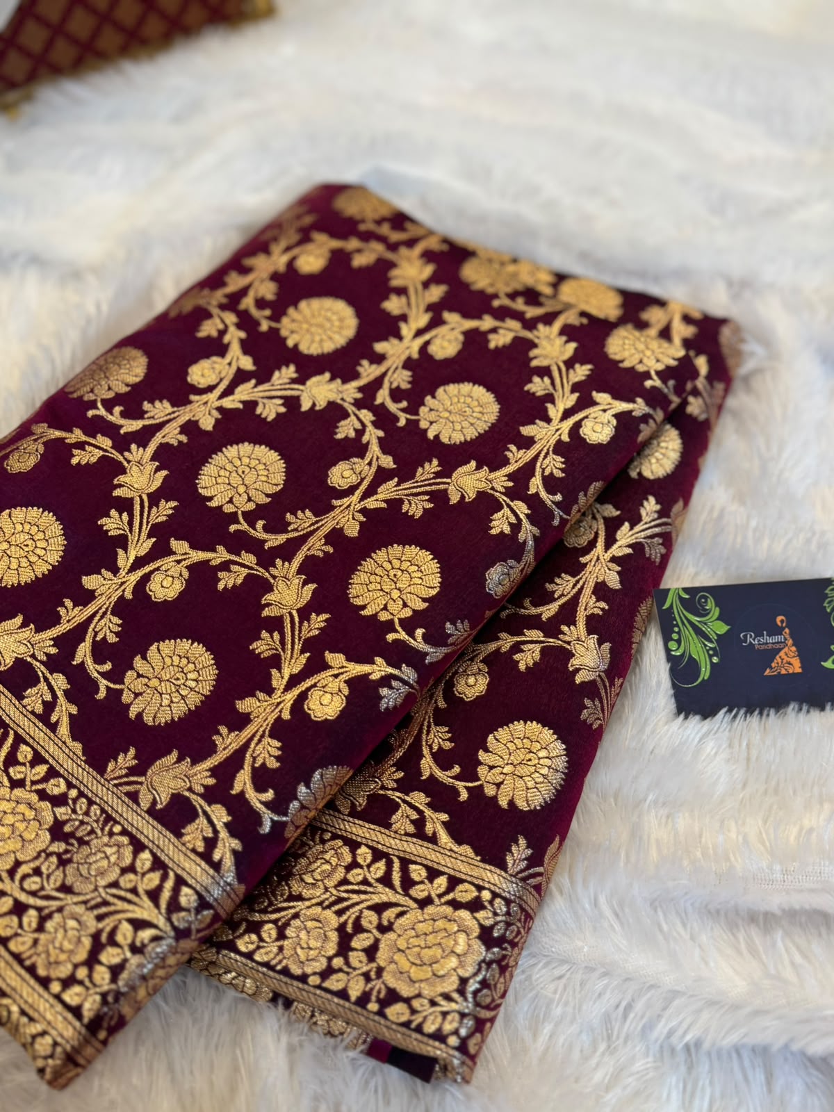 Premium Banarasi Satin Floral Zari Woven Saree